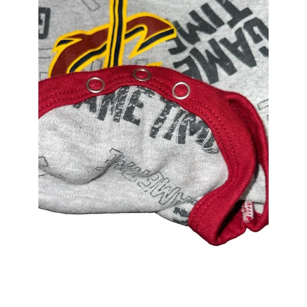 NBA CLEVELAND CAVALIERS Baby Boys Lot of 2 Bodysuits 0-3 Months